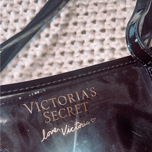 Victoria Secret Large Black Shimmer Tote with Animal Print Detachable Pouch - Picture 3 of 3